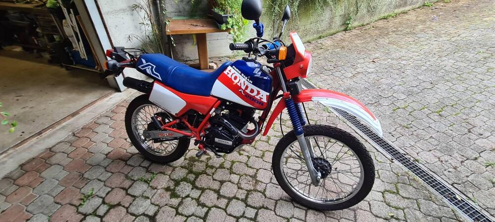 Honda XL 200 r Parigi-Dakar (2)