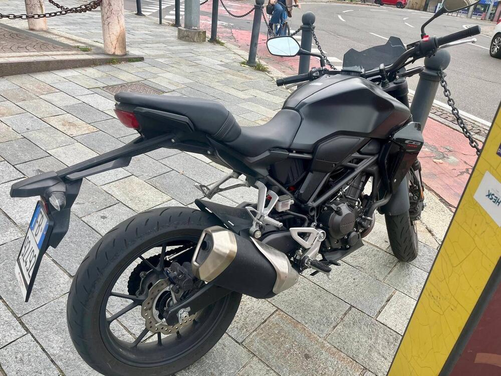 Honda CB 300 R (2022 - 24) (3)