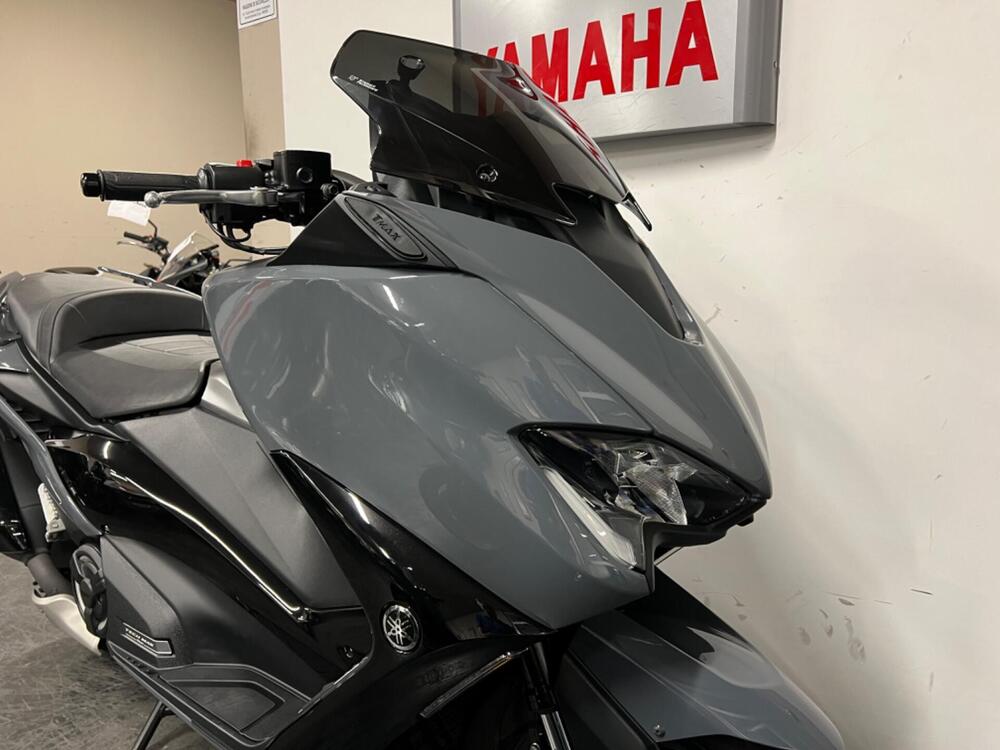 Yamaha T-Max 560 Tech Max (2021) (2)