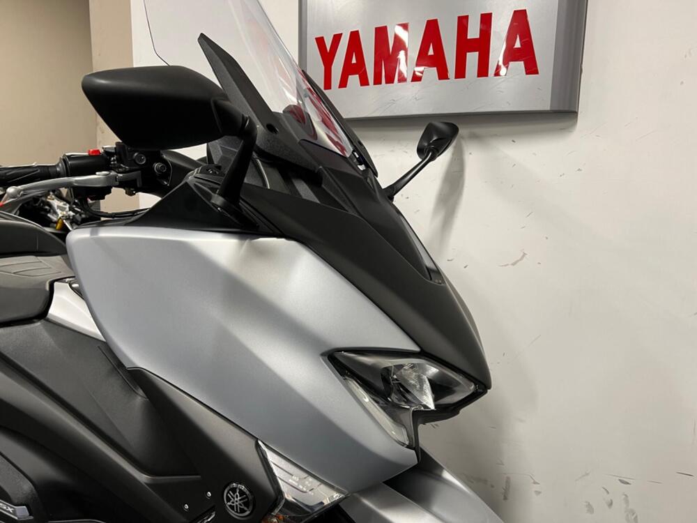 Yamaha T-Max 530 SX (2017 - 19) (2)