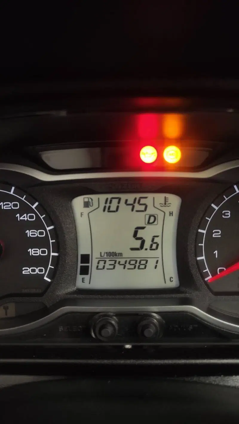 Suzuki Burgman AN 650 Executive ABS (2013 - 17) (2)