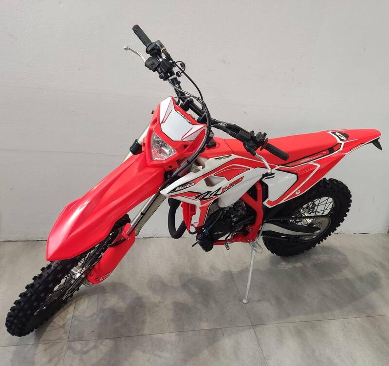 Betamotor RR X-PRO 125 2T Enduro (2025) (2)