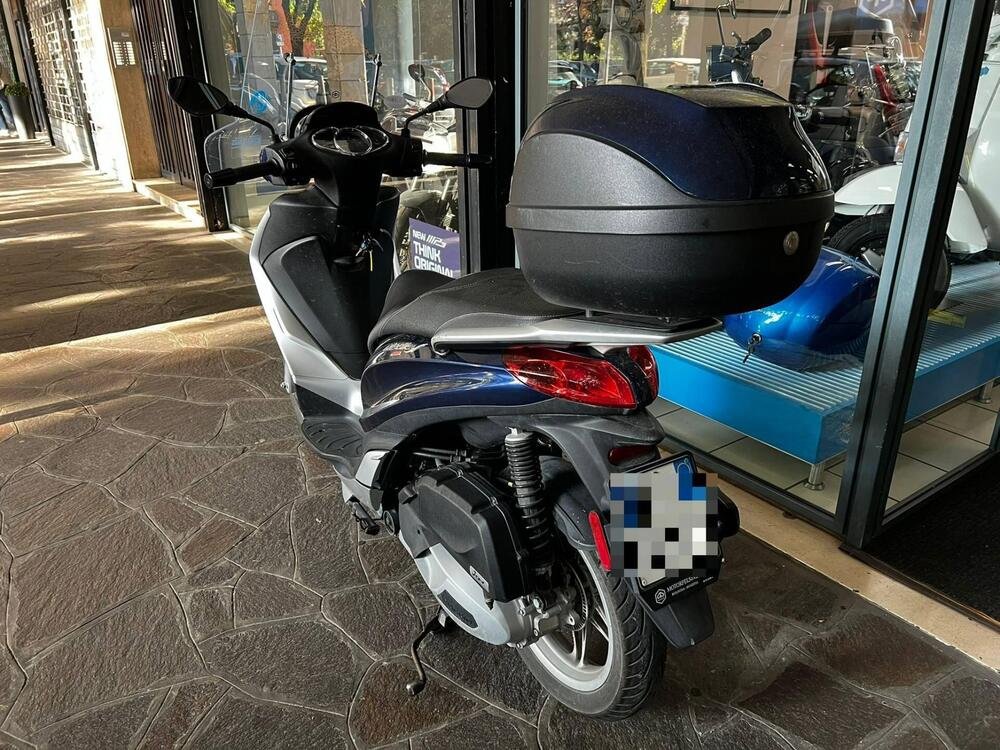 Piaggio Medley 150 ABS (2021 - 24) (3)