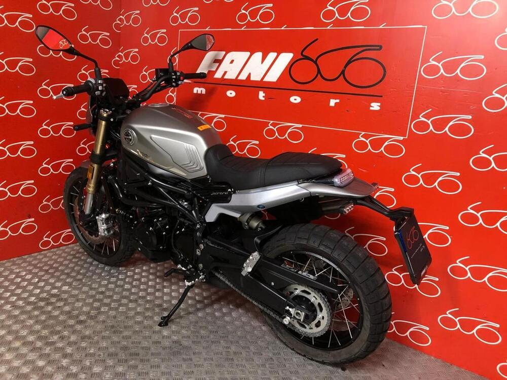 Benelli Leoncino 800 (2022 - 24) (4)