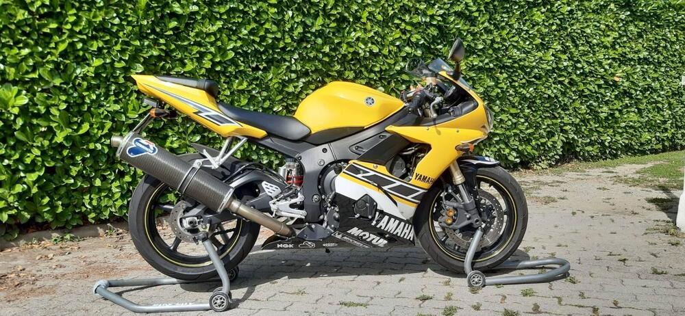 Yamaha YZF R6 (2005)