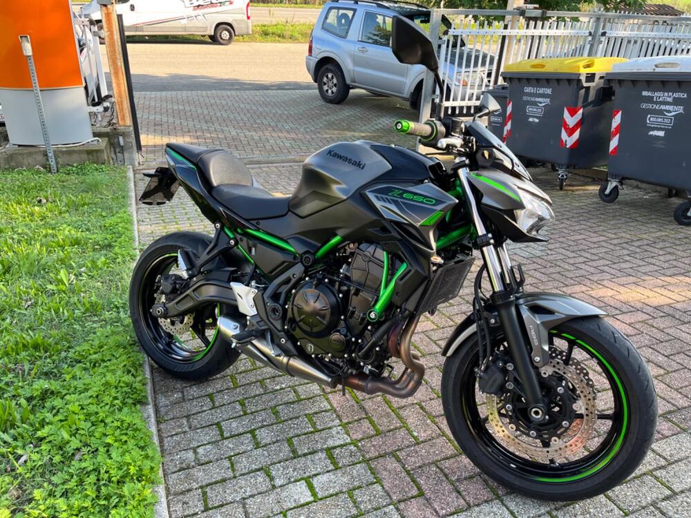 Kawasaki Z 650 (2021 - 25) (2)