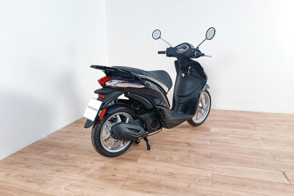 Piaggio Liberty 125 i-get ABS (2016) (3)