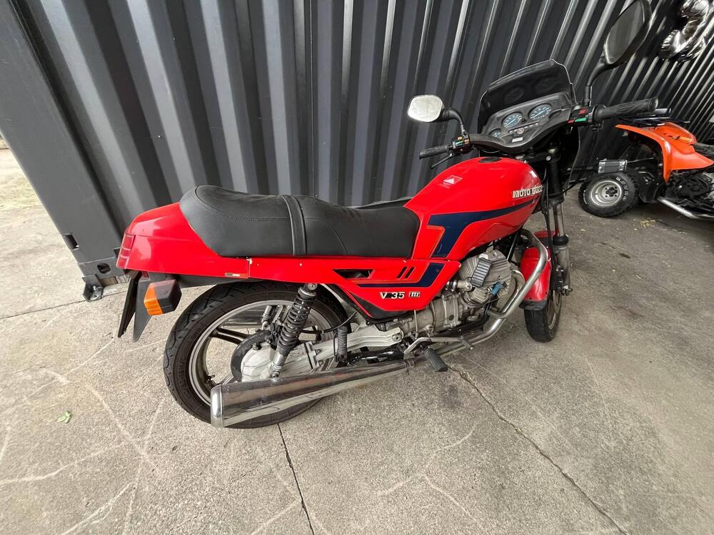 Moto Guzzi V35 III (3)