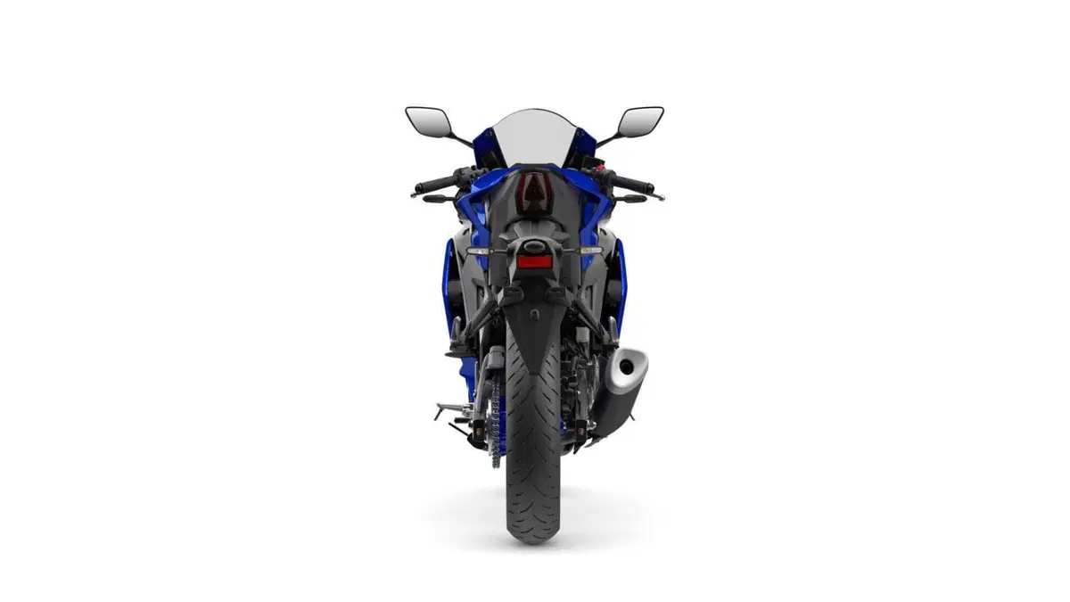 Nuova Yamaha R3 2025: ecco come cambia (7)