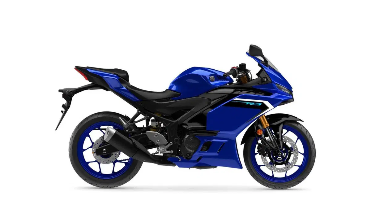Nuova Yamaha R3 2025: ecco come cambia (8)