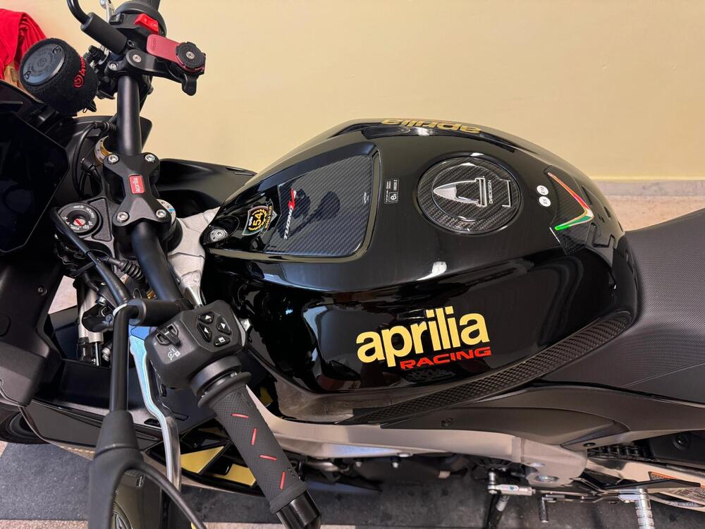 Aprilia Tuono 1100 V4 Factory (2021 - 24) (4)