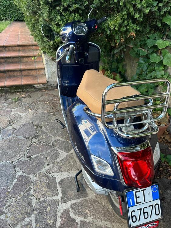 Vespa GTS 300 Hpe (2019) (3)