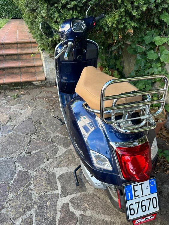 Vespa GTS 300 Hpe (2019) (4)