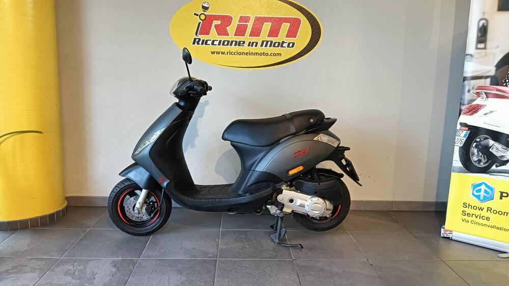 Piaggio Zip 50 S 4T (2021 - 24) (3)