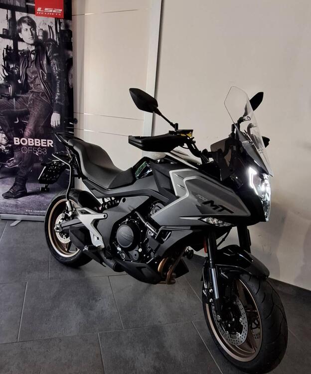 CFMOTO 700MT (2024) (2)