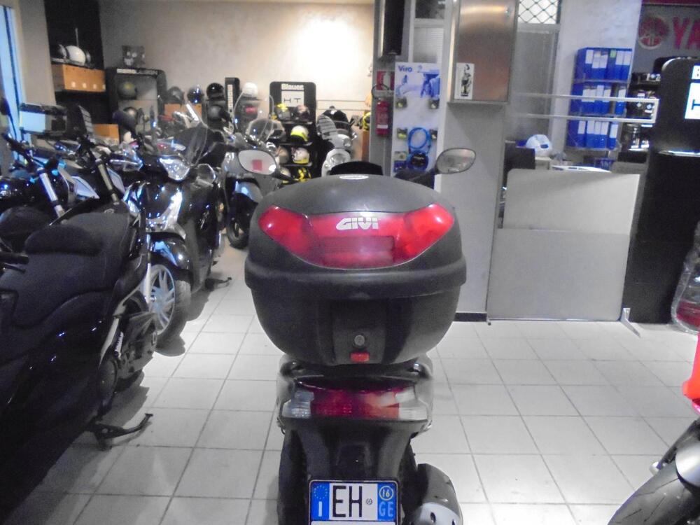 Kymco Agility 200i R16 + (2014 - 17) (2)