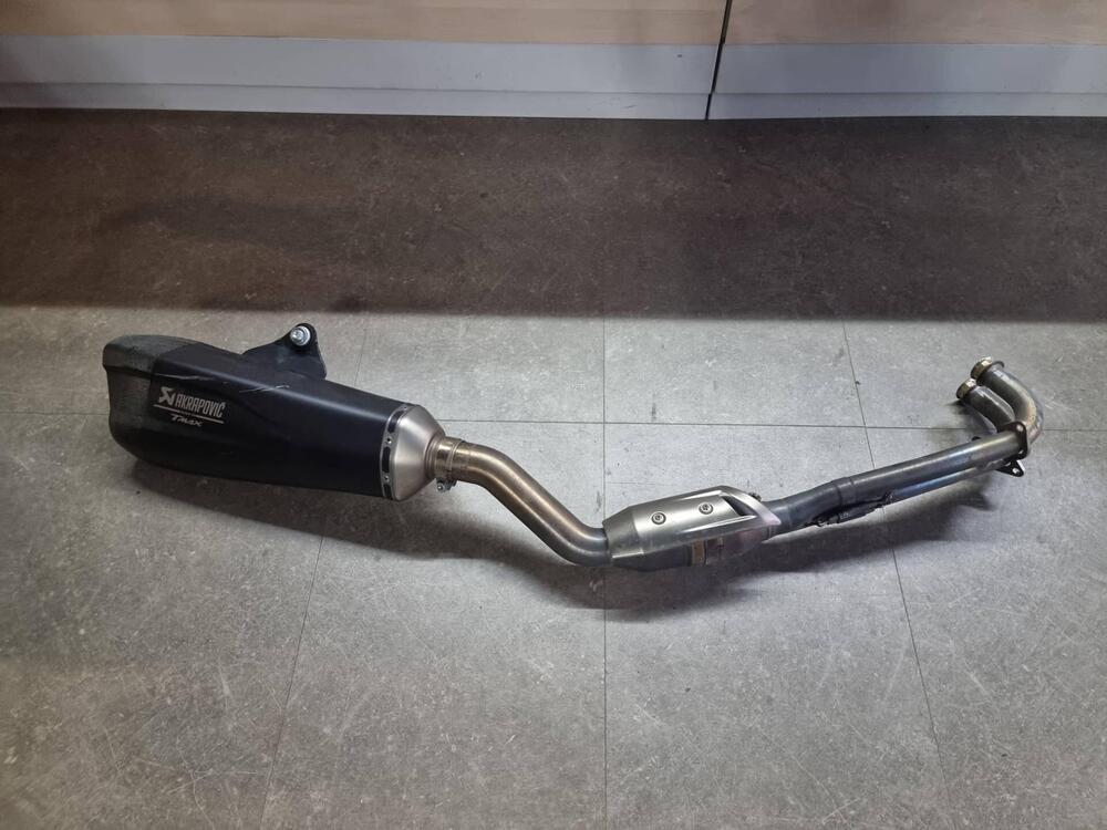 MARMITTA USATA COMPLETA AKRAPOVIC YAMAHA TMAX (2)