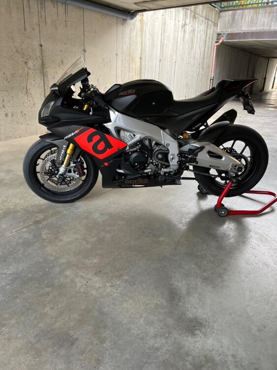 Aprilia RSV4 1100 Factory (2019 - 20) (2)