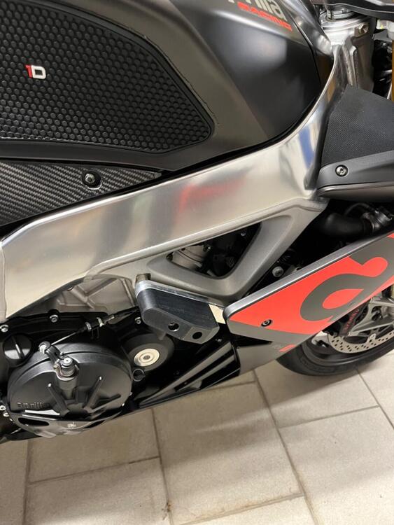 Aprilia RSV4 1100 Factory (2019 - 20) (5)