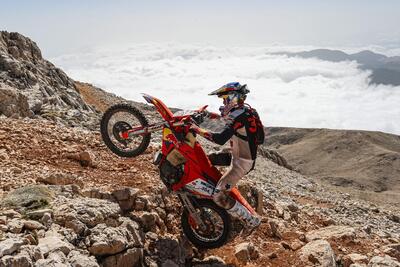 Hard Enduro. Sea To Sky. Qualcuno pu&ograve; fermare Lettenbichler? [GALLERY]