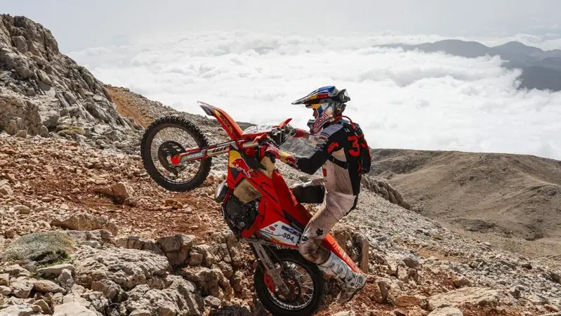 Hard Enduro. Sea To Sky. Qualcuno pu&ograve; fermare Lettenbichler? [GALLERY]