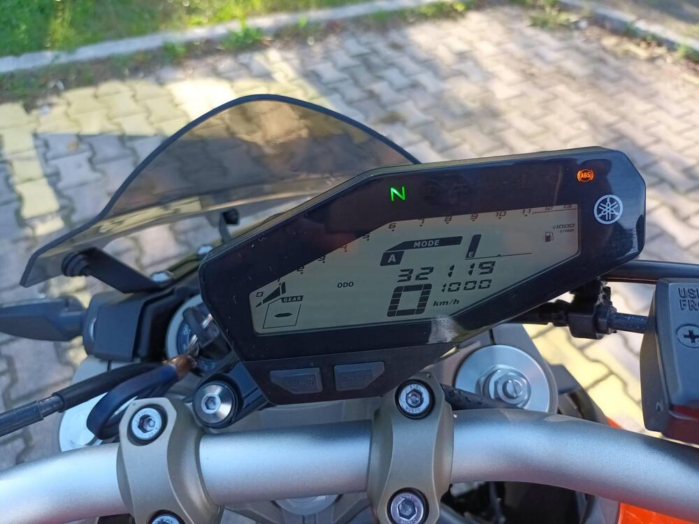 Yamaha MT-09 ABS (2013 - 15) (5)