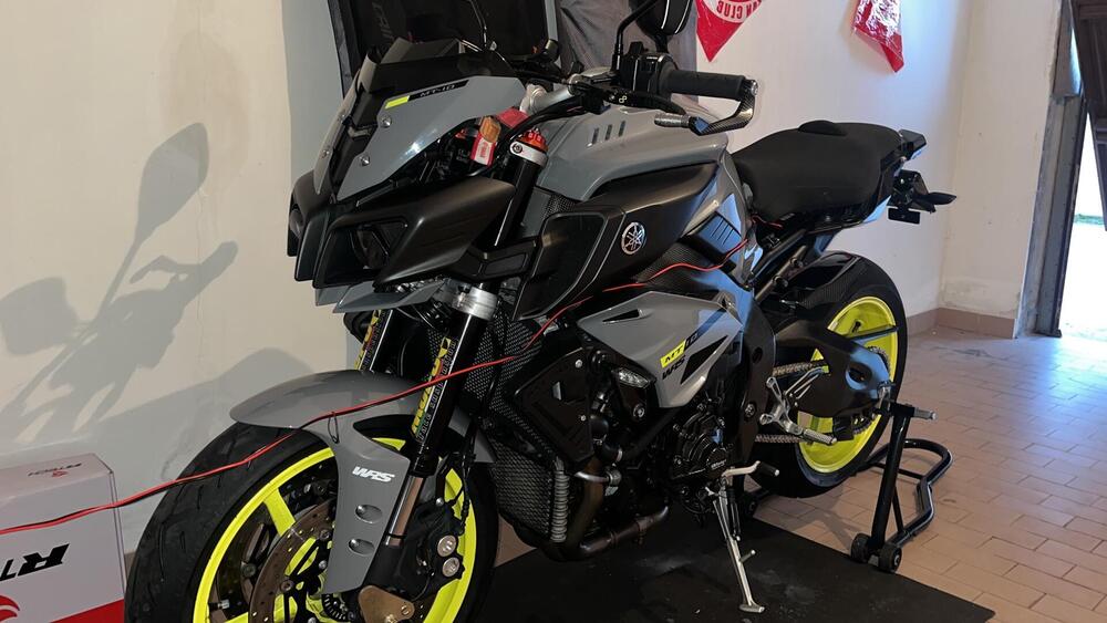 Yamaha MT-10 ABS (2016 - 17) (2)