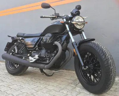 Moto Guzzi V9 Bobber (2021 - 25) usata