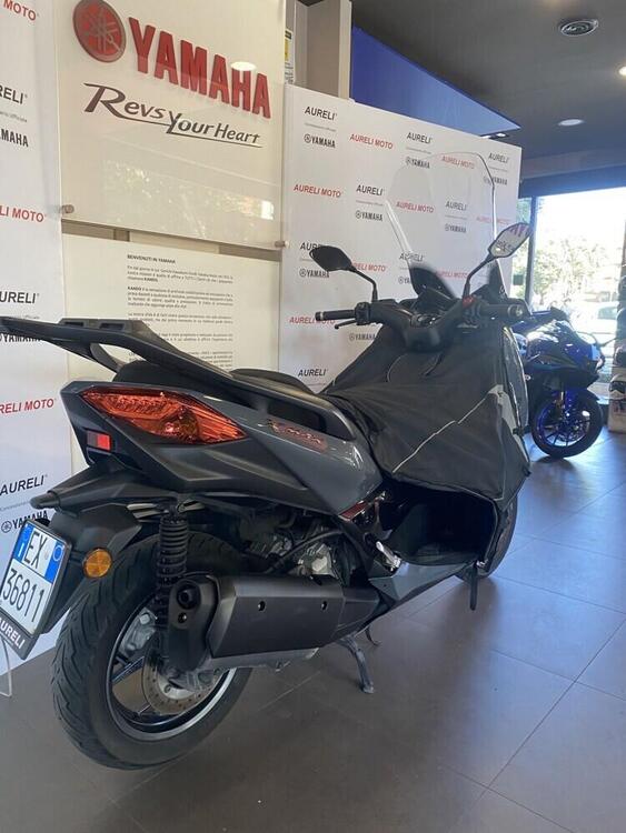 Yamaha X-Max 300 Tech Max (2021 - 24) (2)