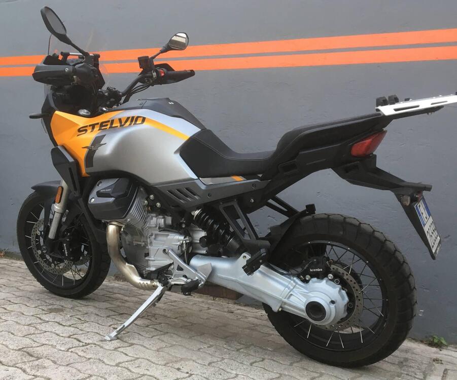 Vendo Moto Guzzi Stelvio PFF (2024) usata a San Benedetto del Tronto