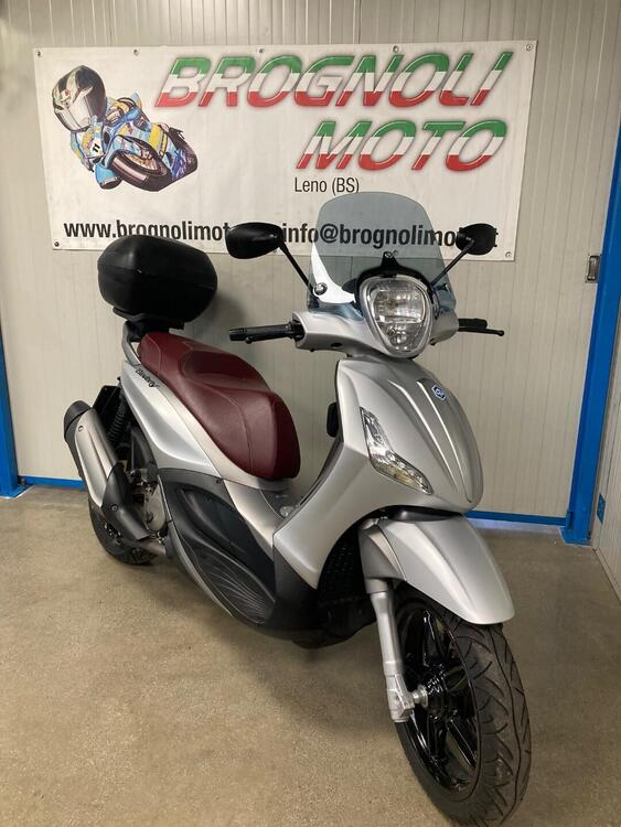 Piaggio Beverly 350 SportTouring ie (2011 - 15)