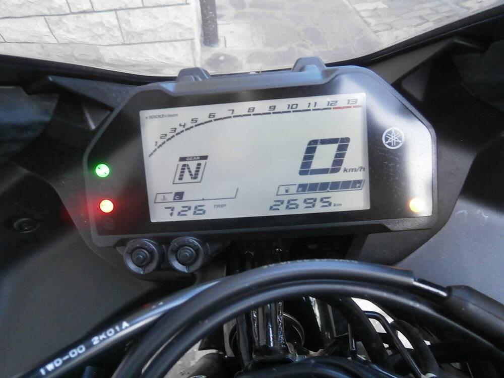 Yamaha YZF R3 (2021 - 24) (4)