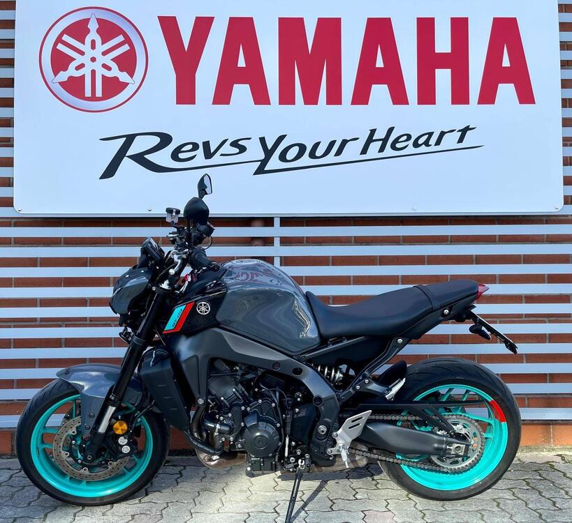 Yamaha MT-09 (2021 - 23) (2)