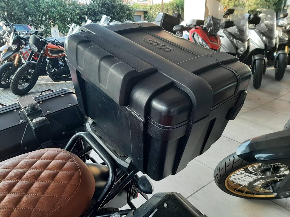 Moto Guzzi V7 III Stone (2017 - 20) (5)