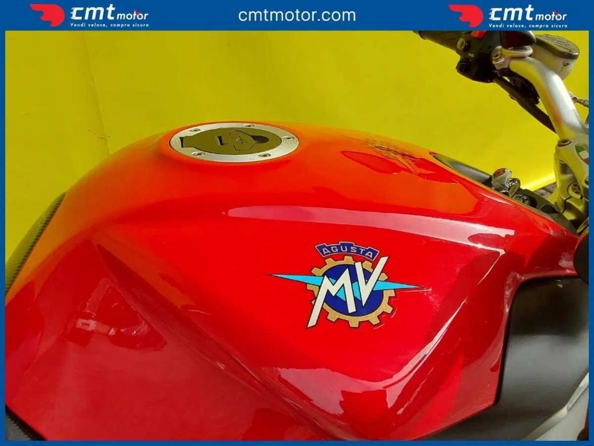 MV Agusta 750 s (6)