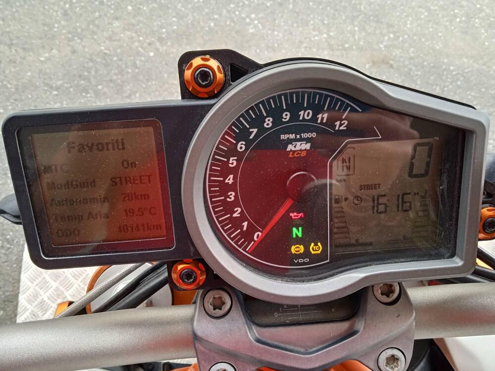 KTM 1290 Super Duke R SE ABS (2016) (3)