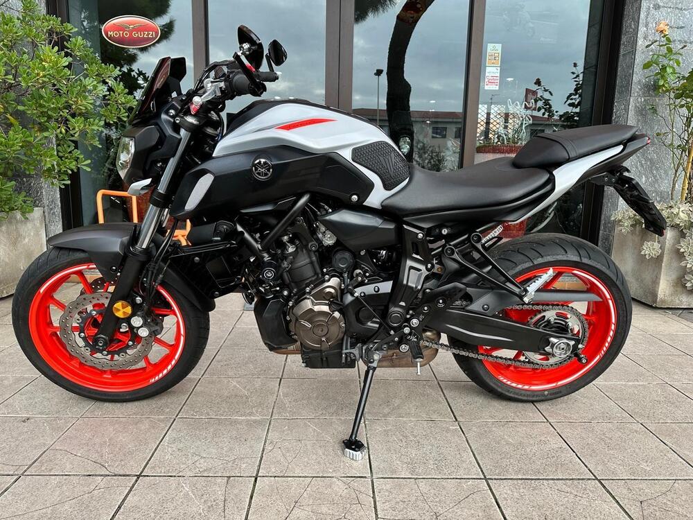 Yamaha MT-07 (2018 - 20) (2)