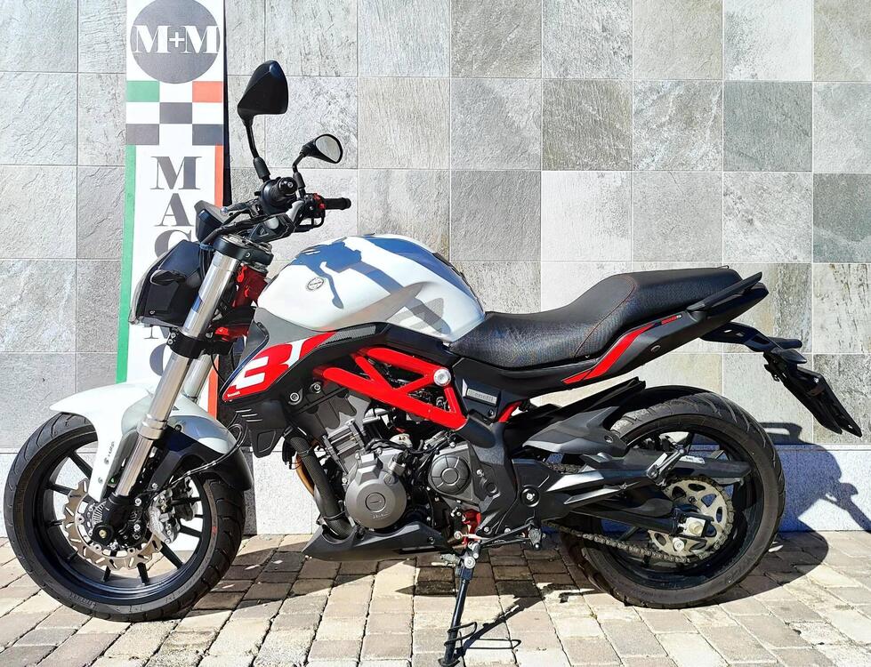 Benelli BN 302 S (2019 - 20) (2)