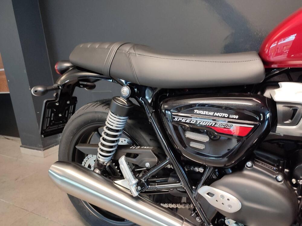 Triumph Speed Twin 900 (2023 - 24) (4)