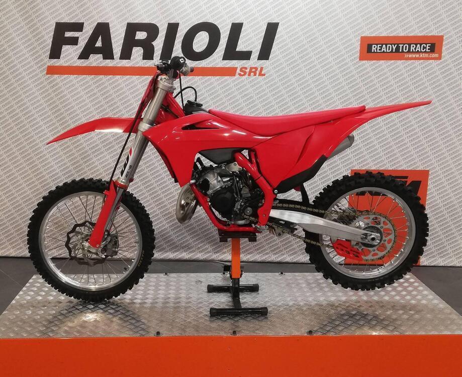 GASGAS MC 125 (2023) (5)