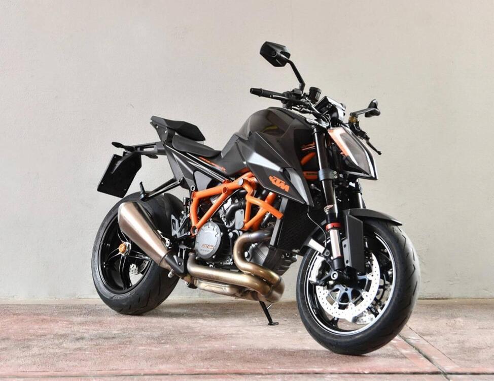 KTM 1290 Super Duke R (2021)