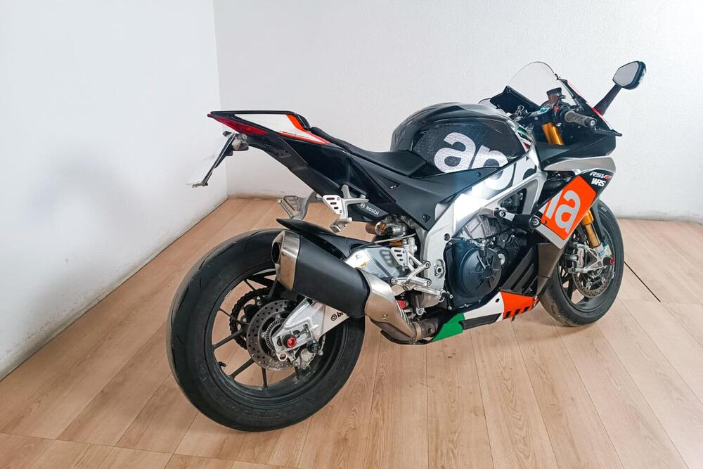 Aprilia RSV4 RR (2017 - 18) (3)