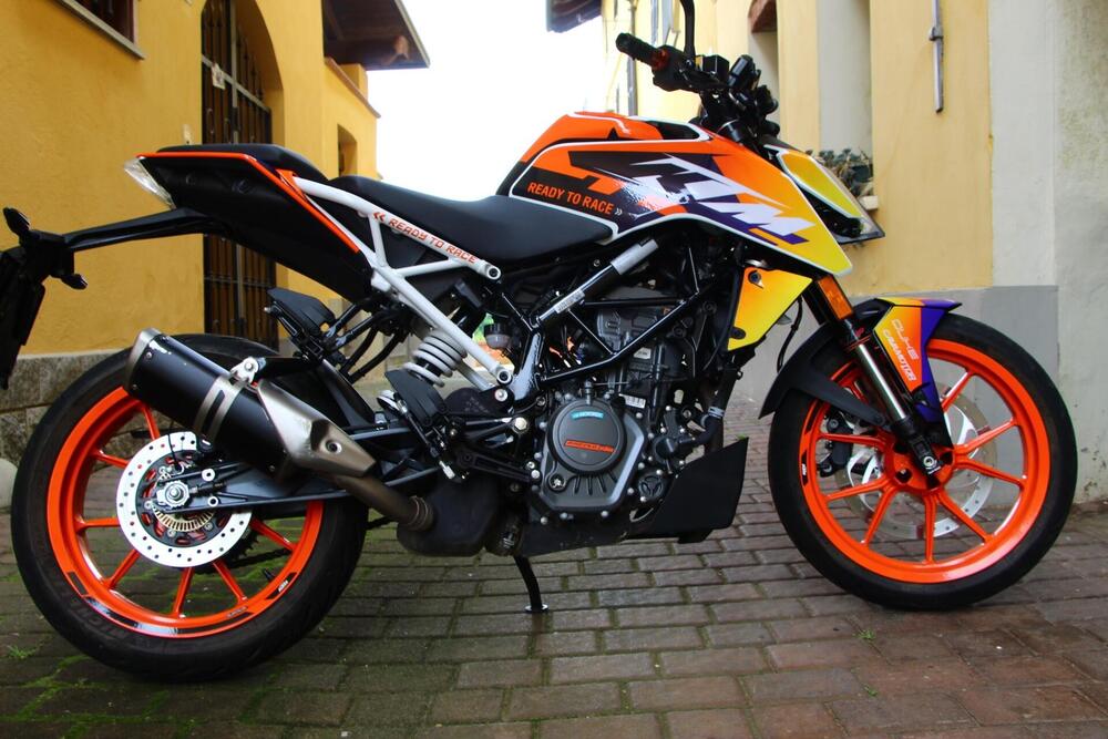 KTM 125 Duke (2021 - 23) (2)