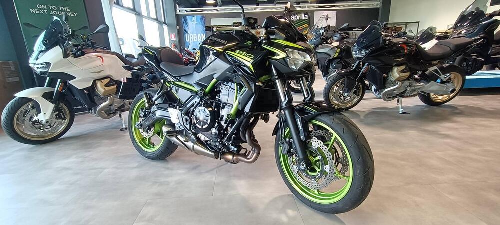 Kawasaki Z 650 (2021 - 25) (3)