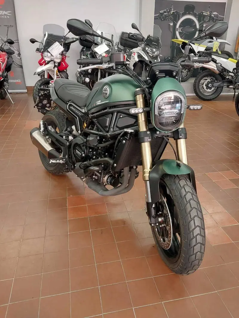 Benelli Leoncino 800 (2022 - 26) (3)