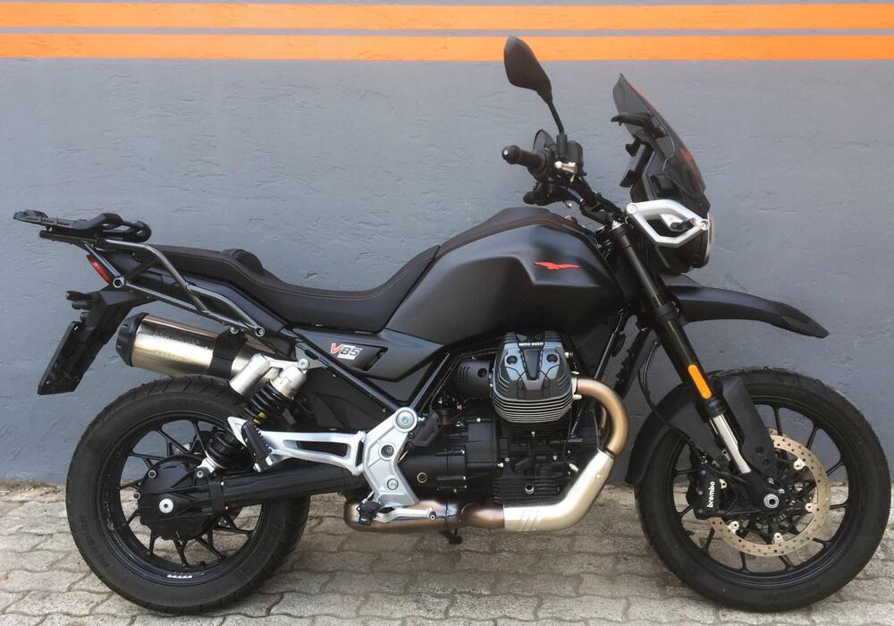 Moto Guzzi V85 Strada (2024) (3)