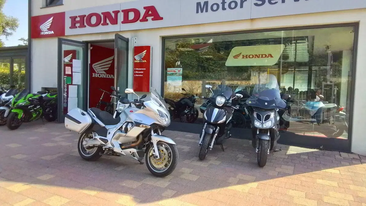 Moto Guzzi Norge 1200 (2006 - 10) (2)
