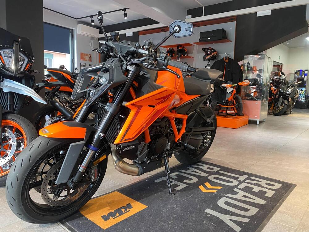 KTM 1390 Super Duke R EVO (2024) (2)