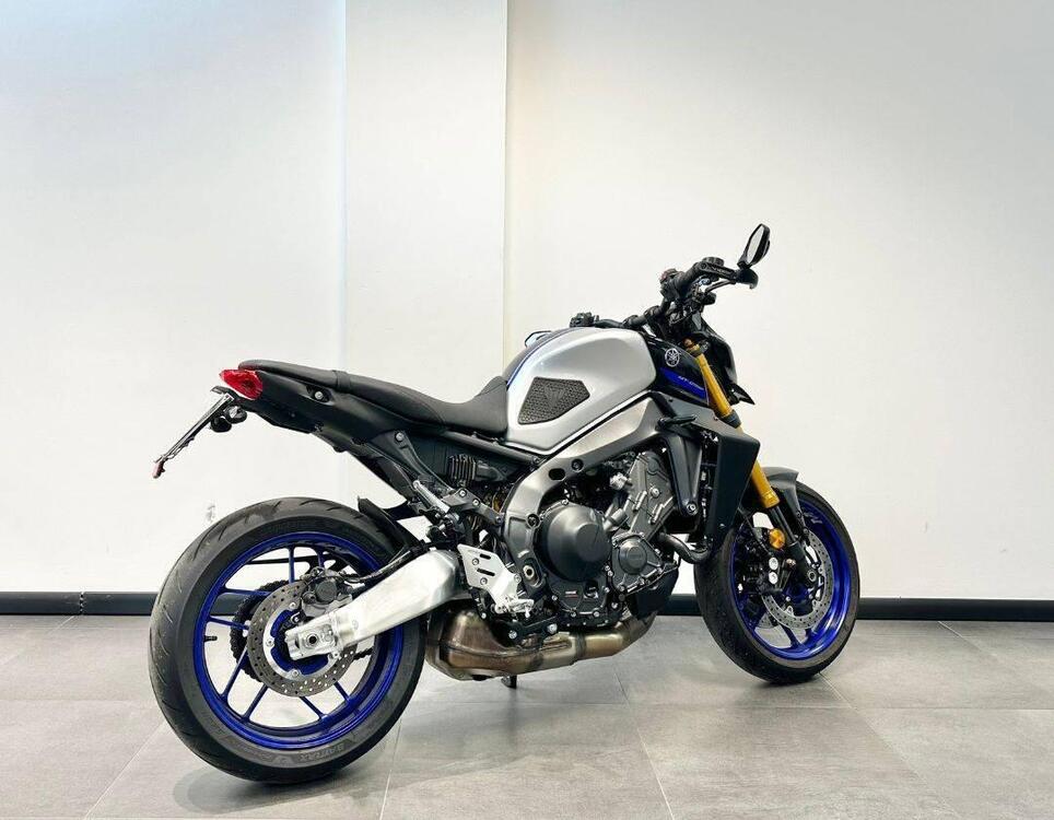 Yamaha MT-09 SP (2021 - 23) (2)