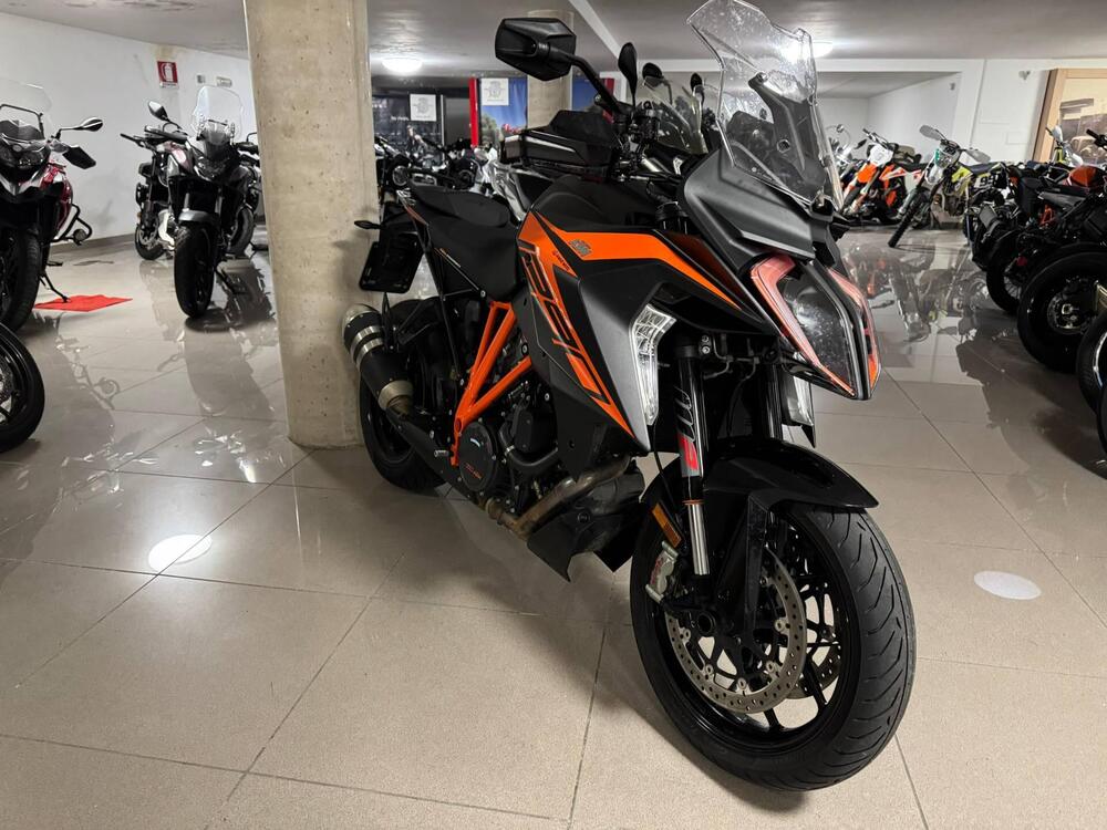 KTM 1290 Super Duke GT (2019 - 20) (2)